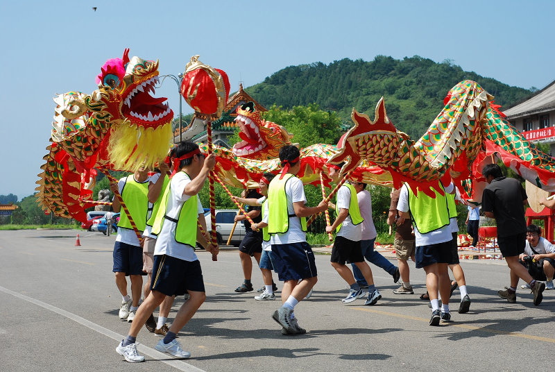 dragon dance